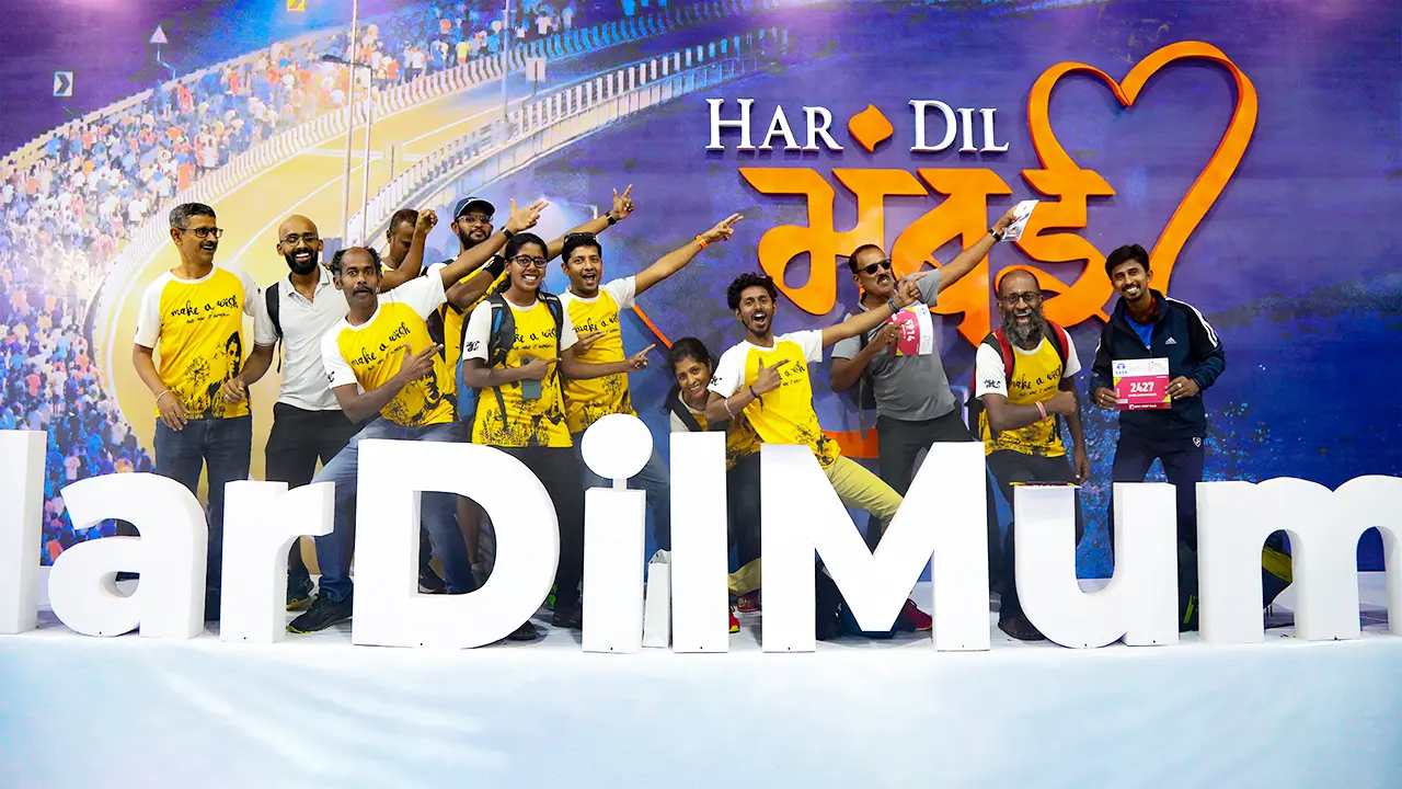 Interactive “Har Dil Mumbai” photo-op at Tata Mumbai Marathon expo — creative strategy to amplify campaign message and engage participants through immersive brand storytelling